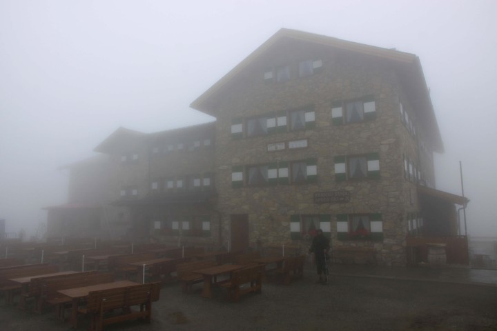 Dresdnerhütte im Nebel